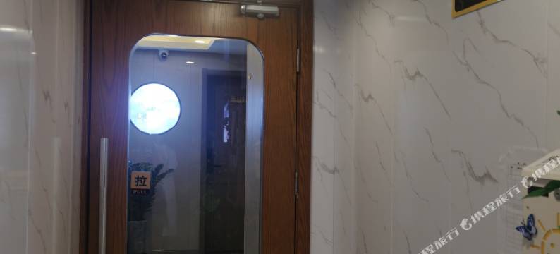 吉美民宿(南坪金信大厦店)图片