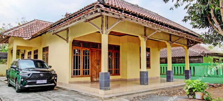 O贾亚库苏玛酒店(Hotel O Jaya Kusuma)图片