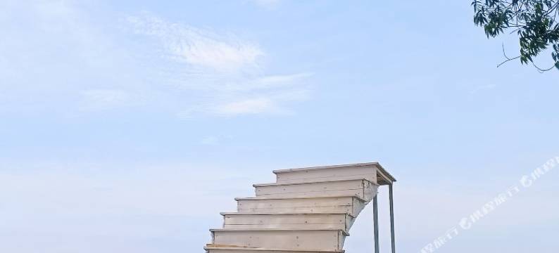 山屿海野奢露营地图片