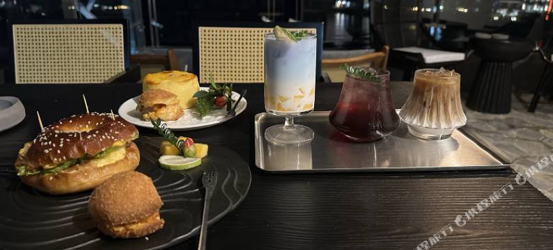 大理古琴海沙滩海景客栈图片