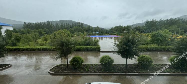 逸飞民宿(横道河子站店)图片