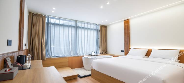 甲根坝骏怡酒店图片