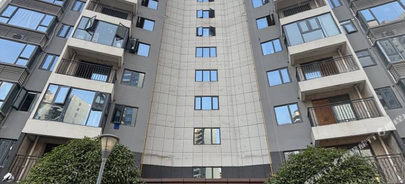 云山见民宿(张家界西站店)图片