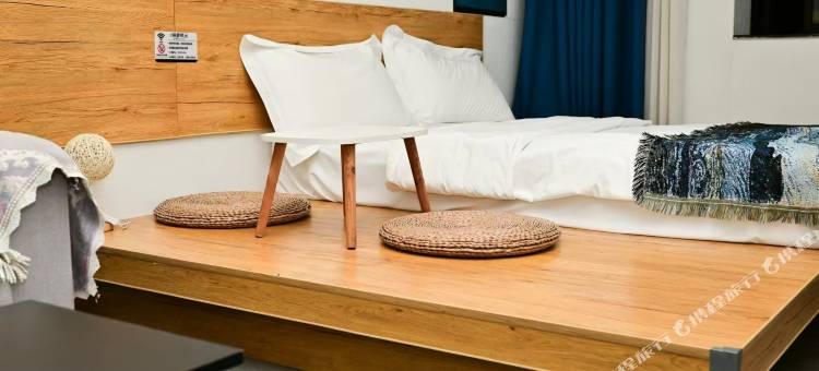 美栖高空江景民宿(重庆解放碑洪崖洞店)图片