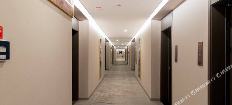 乾丰大酒店(霍城清水河店)图片