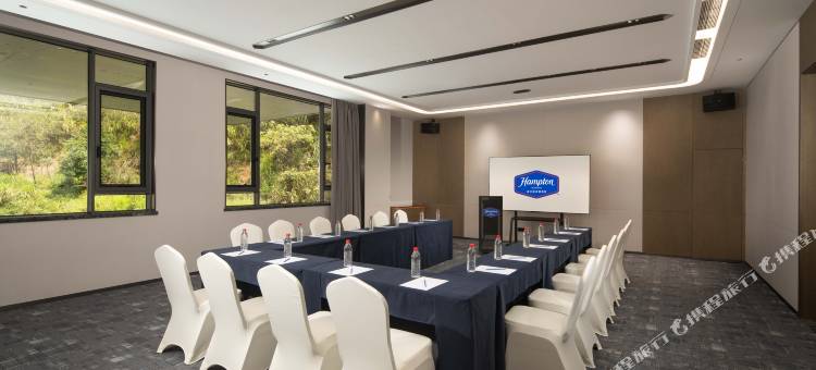 黄山风景区南大门换乘中心希尔顿欢朋酒店图片