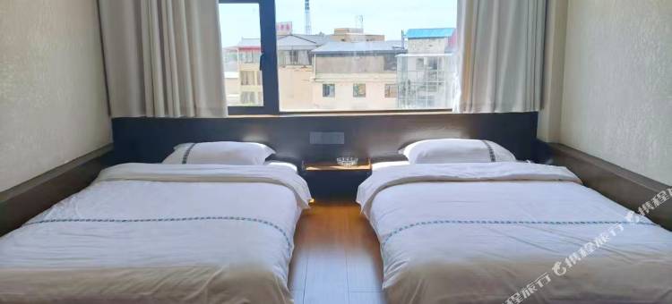 若尔盖黄河居藏药汤浴民宿图片