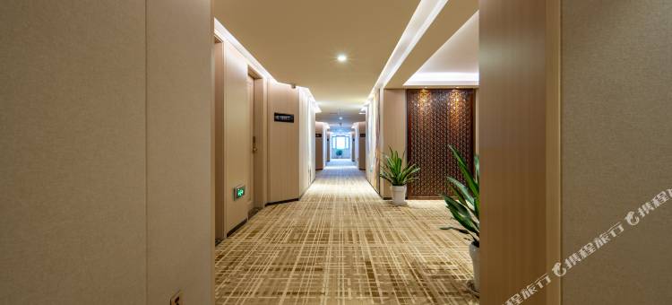 云栖里酒店(赤壁北站店)图片