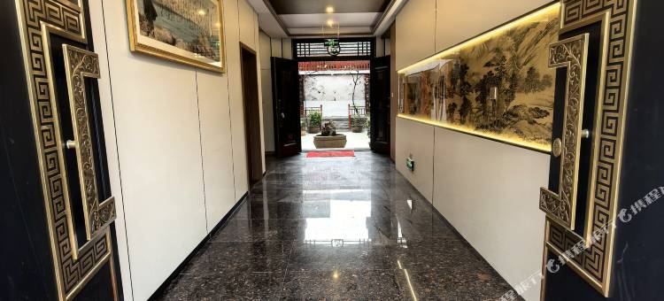 老包谷酒庭院民宿图片