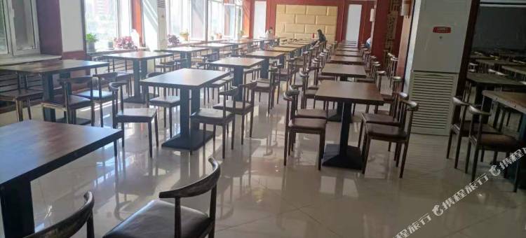 金基酒店(赤峰桥北金融物流店)图片