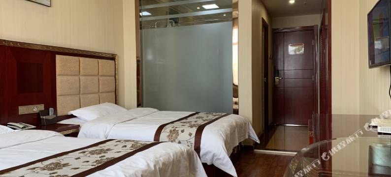 合作刚坚龙珠大酒店图片