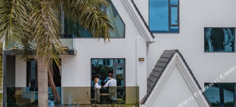 L HOUSE卢家泳池度假民宿(北海银滩度假区店)图片