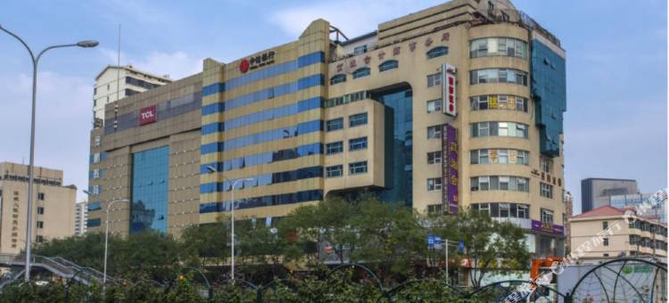 华人易居共享民宿(富泰大厦店)图片