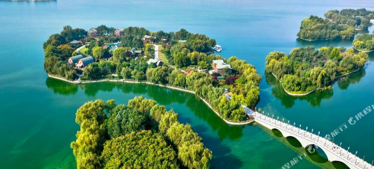 花筑·天颐湖木屋岛度假酒店(岱岳区店)图片