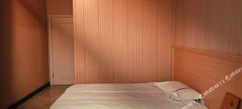 万家安民宿(平南雄森动物大世界店)图片