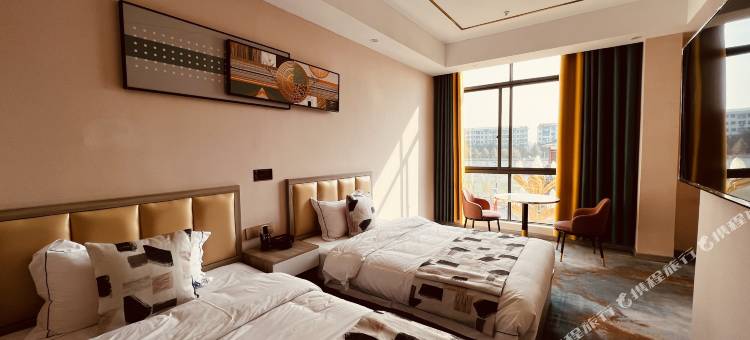 他她主题酒店图片