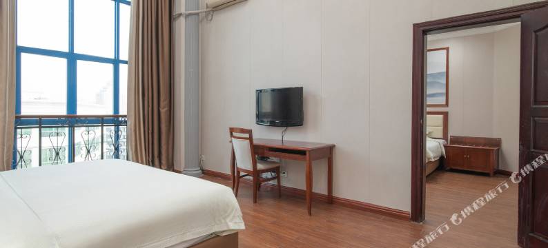 嘉燕大酒店(茂名高铁火车站店)图片