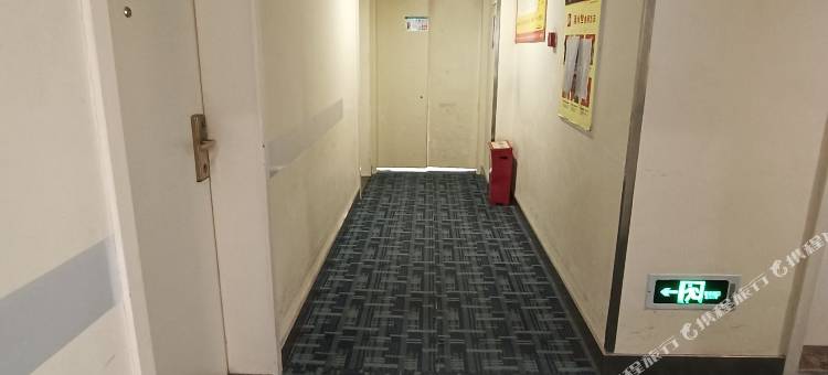 7天连锁酒店(重庆万州高笋塘重百店)图片