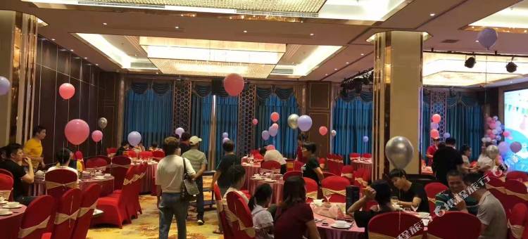 安溪冠群大酒店(中国茶博汇万达广场店)图片