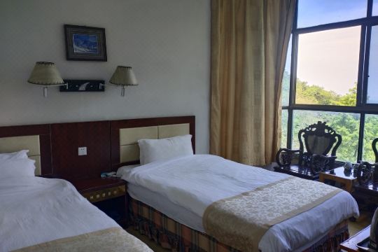 鸡公山狮子楼民宿预订价格,联系电话位置地址【携程酒店】