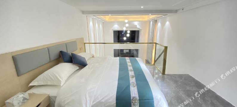 丽湾精选公寓(台山万达广场店)图片