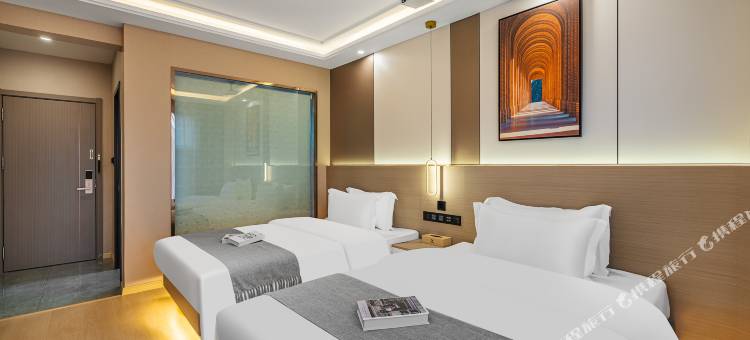 楚雄骅烨影视酒店(彝海公园店)图片