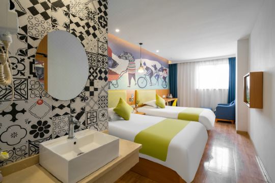 99新标酒店(上海虹桥枢纽曹安公路店)