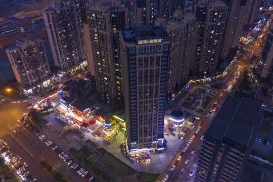 希岸酒店(成都火车东站凯德广场店)预订价格,联系电话位置地址【携程