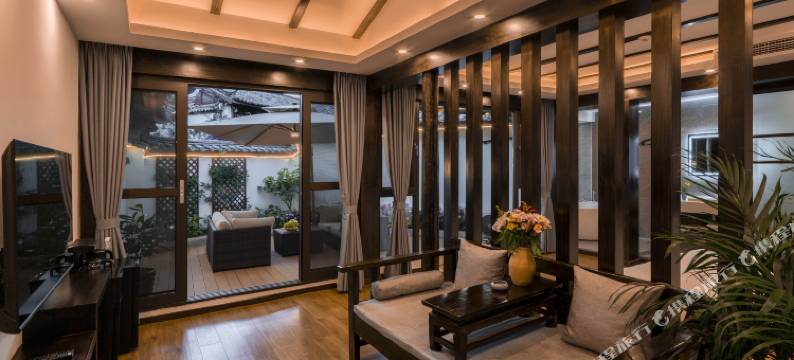 晚居度假庭院(丽江木府店)图片