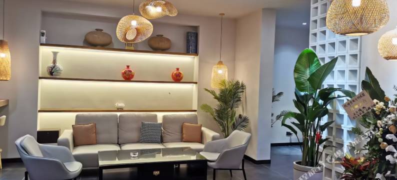 轻住·坤园民宿(钟鼓楼回民街店)图片