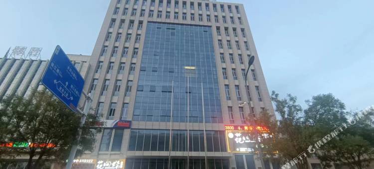 可克达拉市旅行者酒店图片
