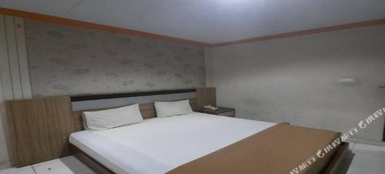 Collection O 93163 Hotel Grand Kartika图片