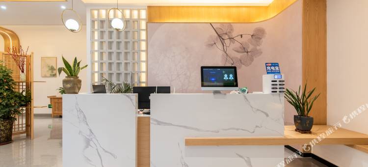 纳山纳水酒店(郑云高速口店)图片