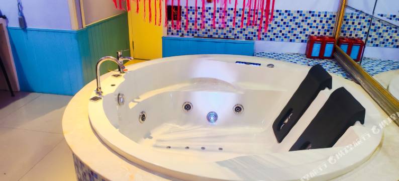 艾米情侣客栈(潍坊丹桂里金街店)图片