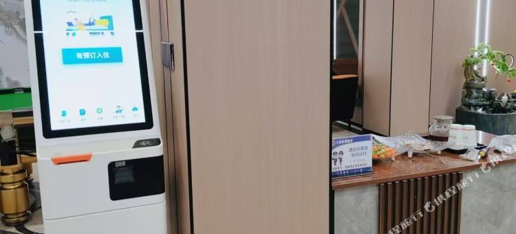 云锦酒店(应城中央广场店)图片