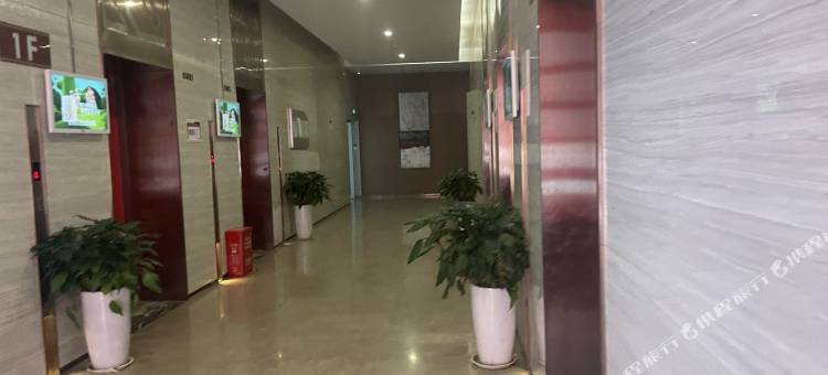 星辰青年旅舍(正弘汇店)图片