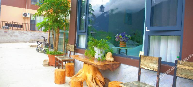 仙境民宿(丙中洛观景台店)图片