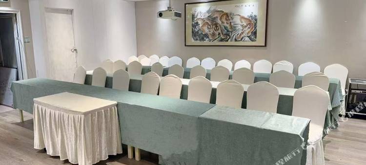 如家旗下UP华驿精选酒店(衢州龙游大南门历史文化街店)图片