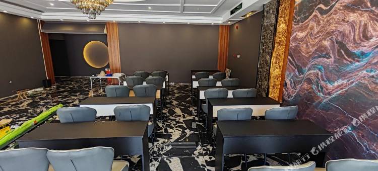 轻住酒店(泰安天外村店)图片