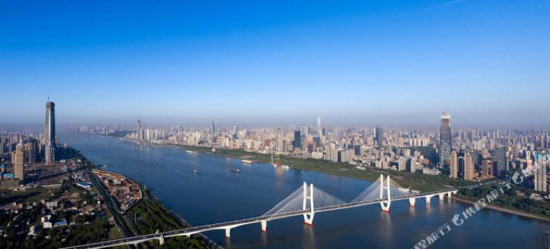 东方广场酒店式公寓(武汉机场店)图片