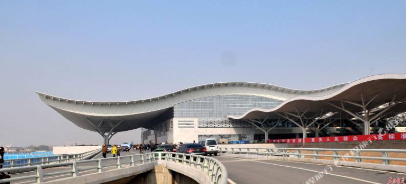 凯泽电竞酒店(长沙高铁南站店)图片