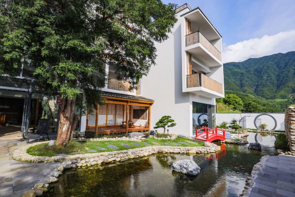 花筑奢宜春旧雨新知轻奢民宿明月山温泉度假村店