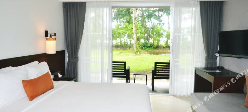 考拉南海滩豪华度假村(Grand Southsea Khaolak Beach Resort)图片