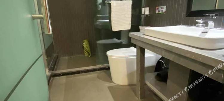 尚客优精选酒店(轮台步行街店)图片