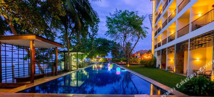 阿斯顿安耶尔海滩酒店(Aston Anyer Beach Hotel)图片