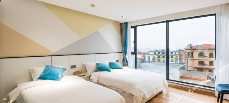 嵊泗海隅民宿(南长途沙滩店)图片