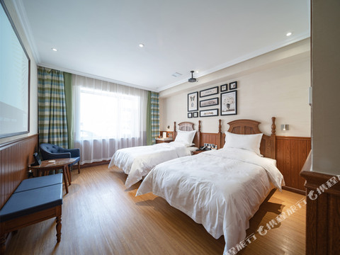 雅客小镇假日酒店(德惠店)