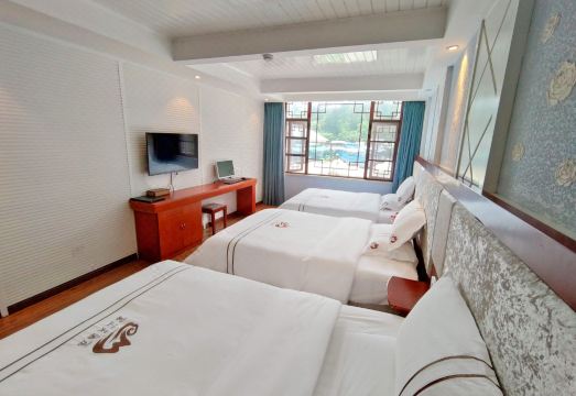 峨眉山铭山大酒店（泰式风情楼）外景图