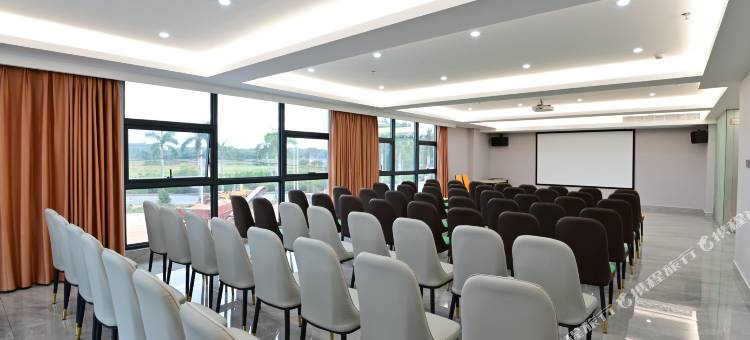 海云天海景公寓(东海岛店)图片