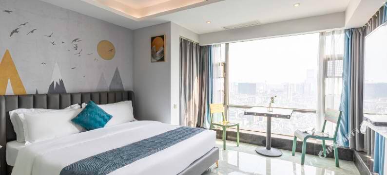 长沙彩蝶艺术酒店(五一广场IFS国金中心店)图片